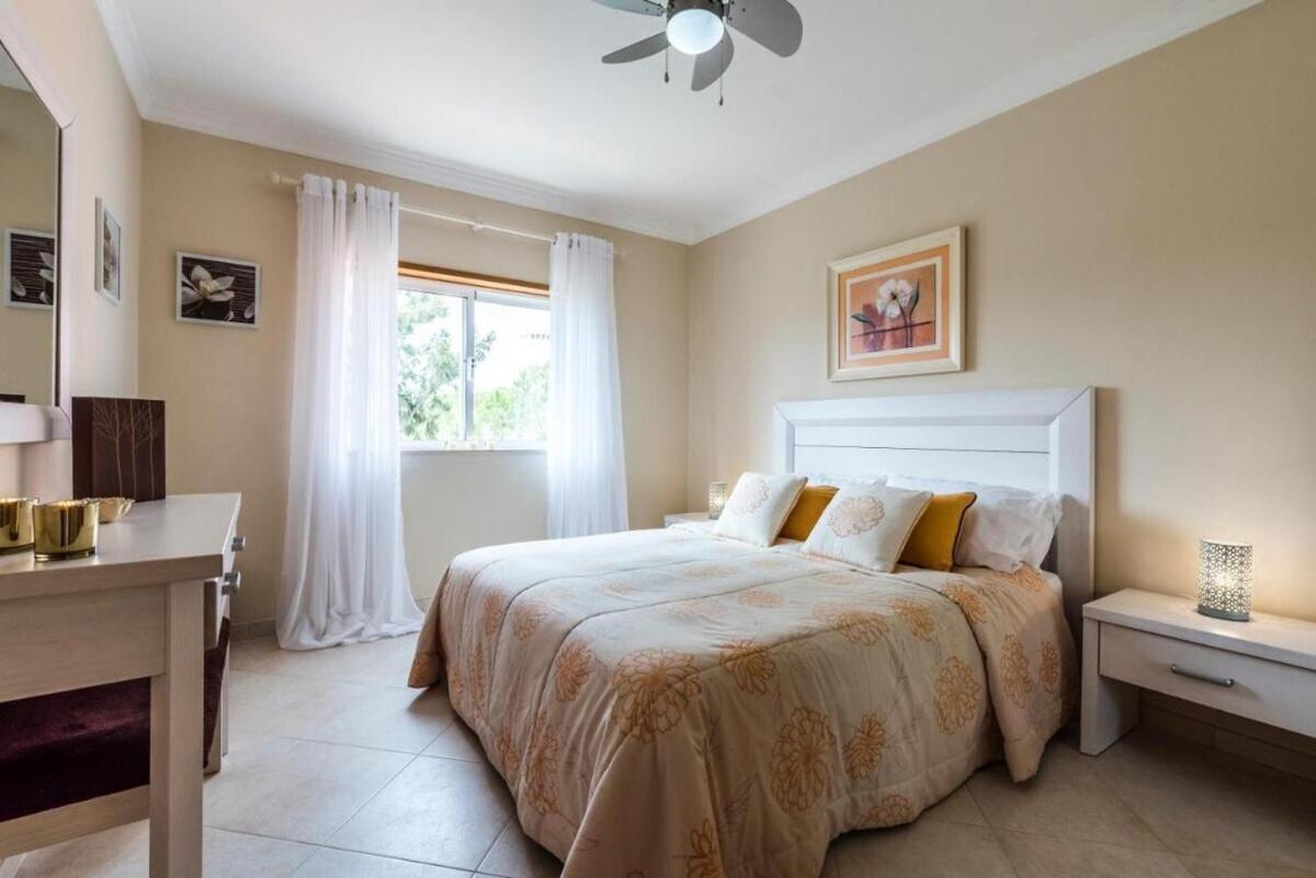 2 Bedroom Floor Apartment, Oasis Parque, Near Alvor At01 *