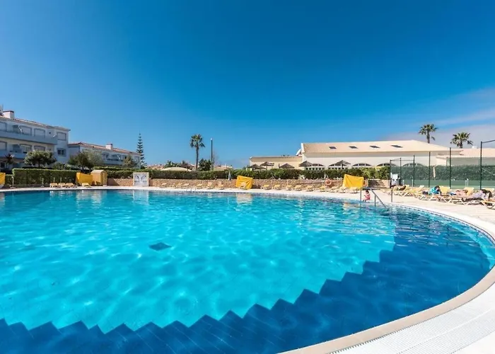2 Bedroom Top Floor Apartment, Oasis Parque, Near Alvor At01